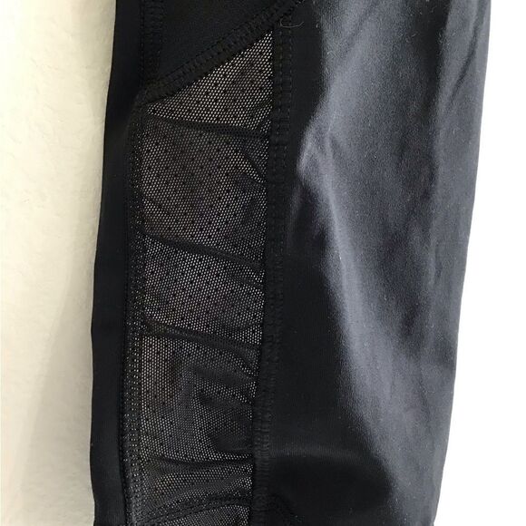 Lululemon Athletica Run Inspire Black Crop Leggings Size 4 - Picture 9 of 11
